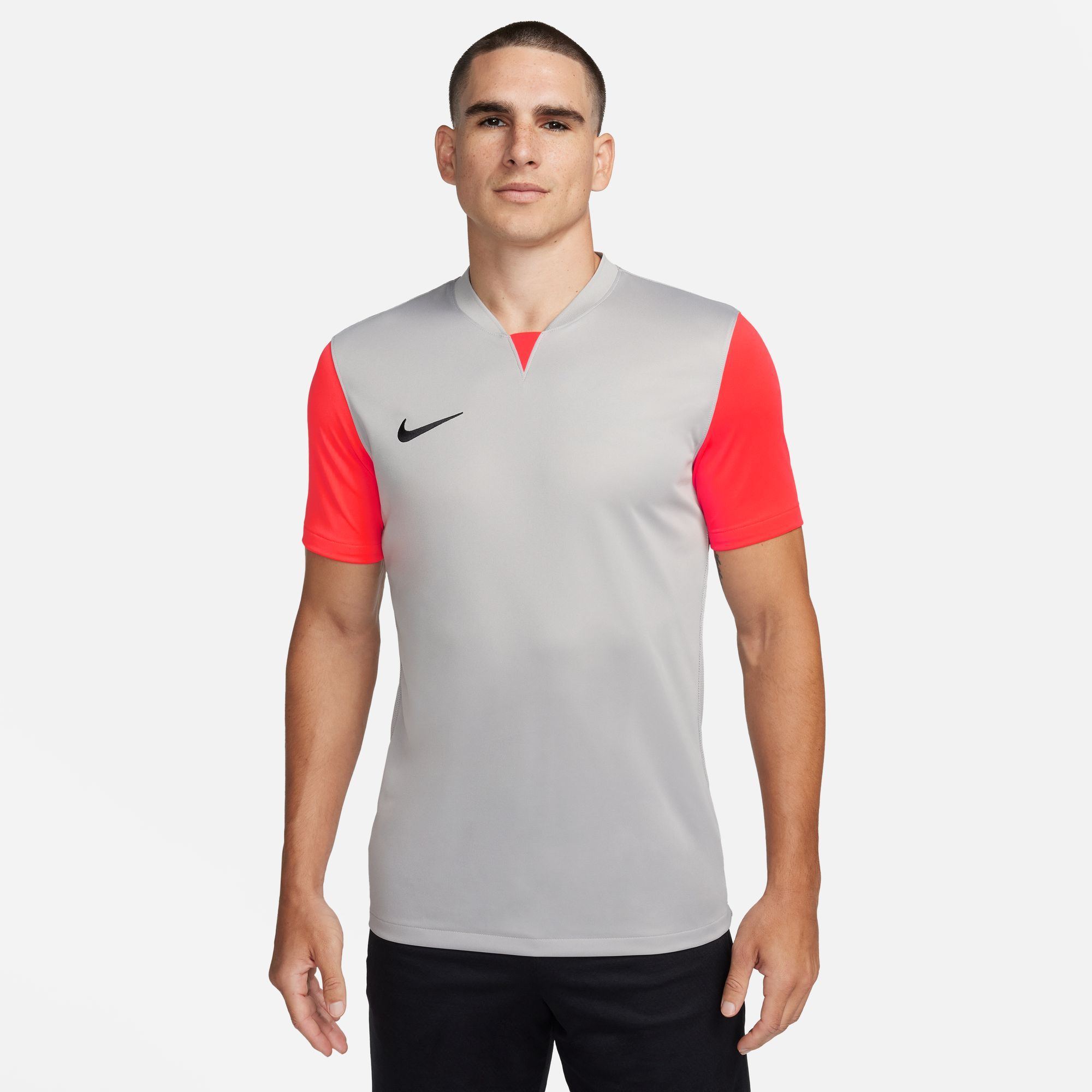 T-SHIRT NIKE TROPHY V DR0933-052 100% POLYESTER